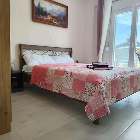 Lilli Deluxe Apartment Nikiti  Luaran gambar