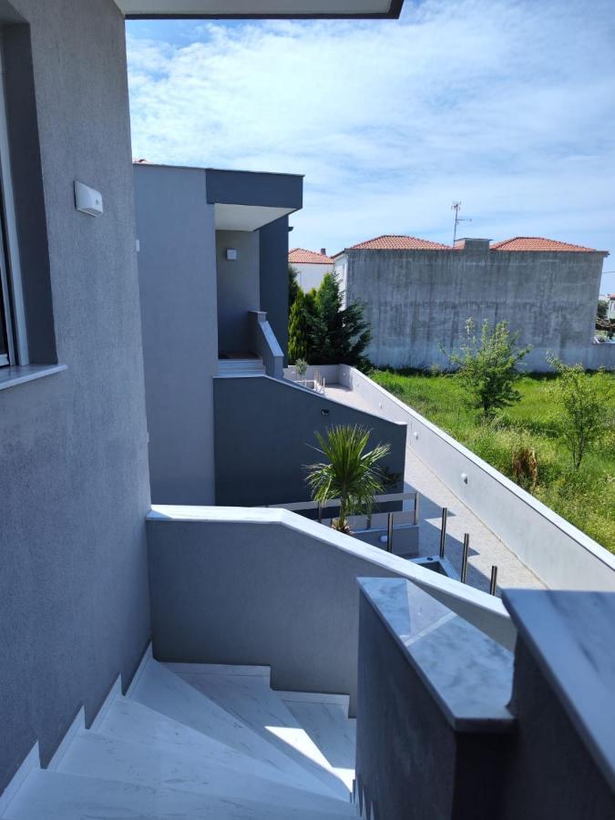Lilli Deluxe Apartment Nikiti  Luaran gambar